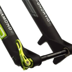 DVO Diamond Black - Endubikes -Accesorios para bicicletas Ventas DVO Diamond Black